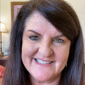 Meet your Posher, Alison